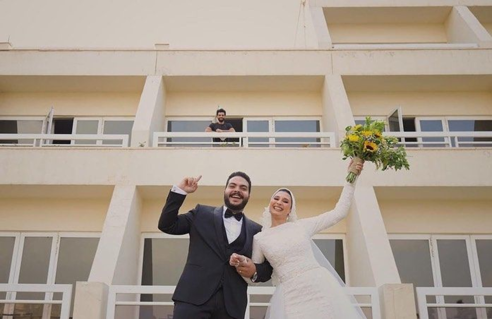 عکس یادگاری عروس و داماد مصری با محمد صلاح + عکس