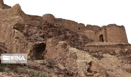 قلعه سارو بزرگ سمنان+ عکس