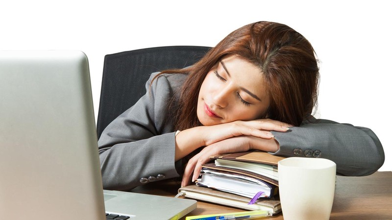 چرا در روزهای ابری خوابآلودهتر میشویم؟ چرا در روزهای ابری خوابآلودهتر میشویم؟