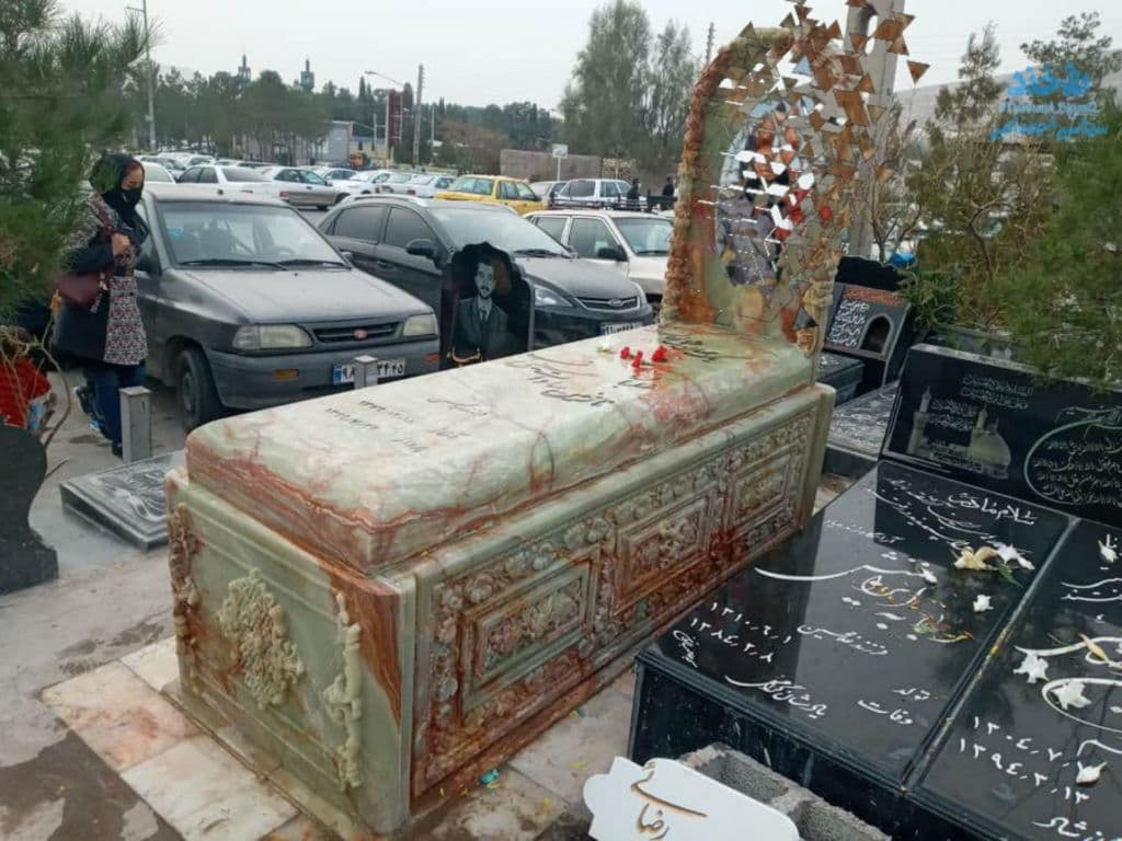 فاصله طبقاتی به قبر اموات رسید! + عکس