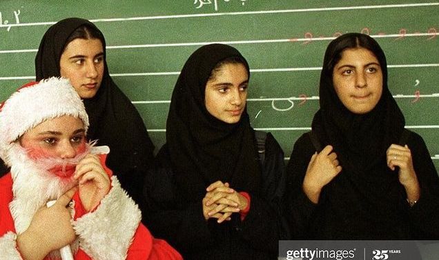 کریسمس در مدرسه آشوریان سال 78 + عکس