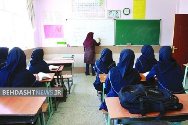 معلمان بیشتر مراقب سلامت خود باشند 