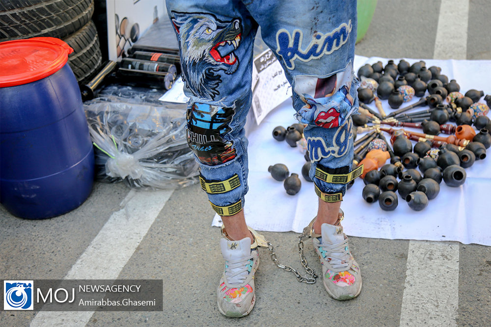 تیپ سوسول یک زورگیر! + عکس