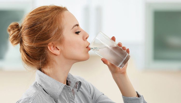 چرا باید در سال۲۰۲۱ بیشتر آب بنوشید؟