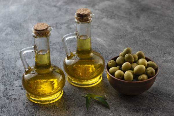 عوارض زیاده روی در مصرف روغن زیتون