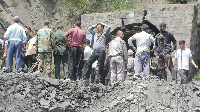 واکنش کاربران به حادثه معدن در استان گلستان + عکس