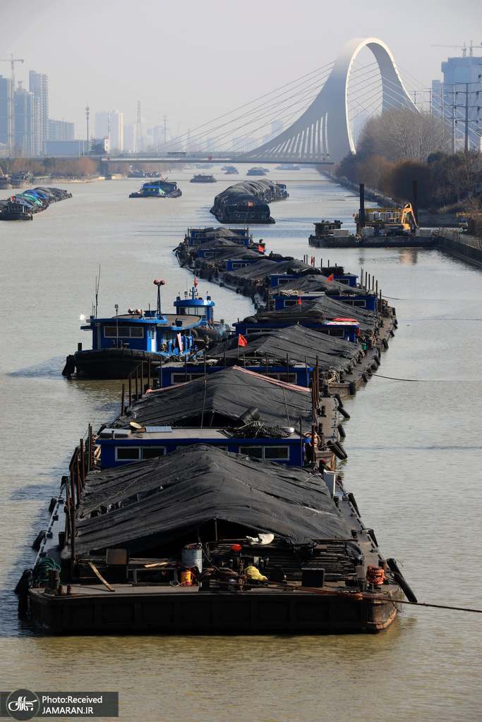 حمل زغال سنگ با کشتی باری + عکس