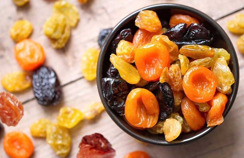 این افراد به کشمش و برگ زردآلو لب نزنند