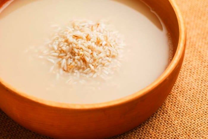 چرا نباید آب برنج را دور بریزیم؟