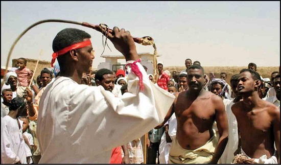 شلاق‌خوردن در مراسم عروسی! + عکس