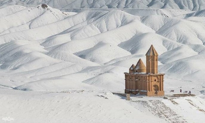  کلیسا سهرقه در دل برف + عکس