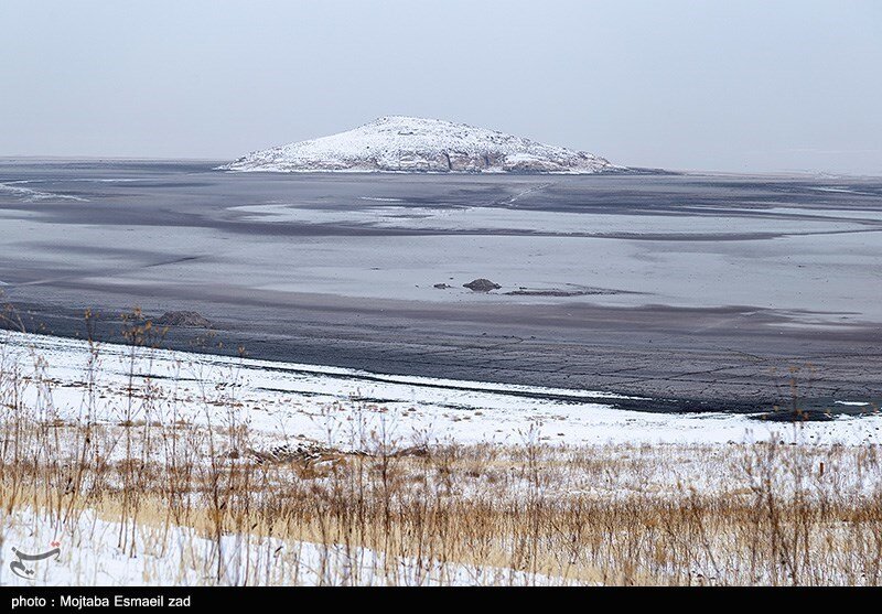 طبیعت زمستانی دریاچه ارومیه+ عکس