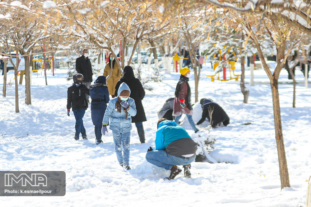 حال خوب تبریزی ها در هوای برفی + عکس