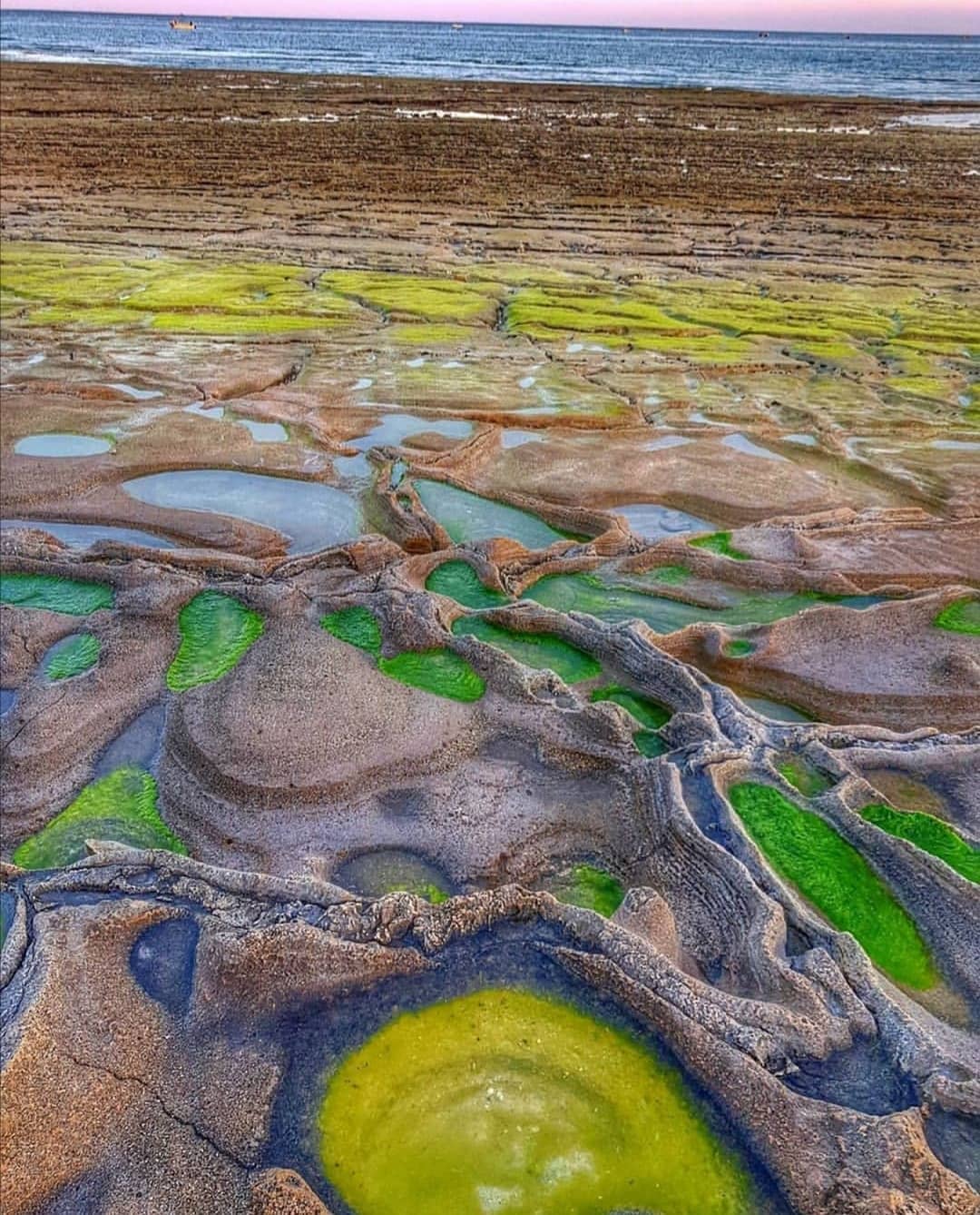 جزیره فوق العاده زیبای هنگام + عکس