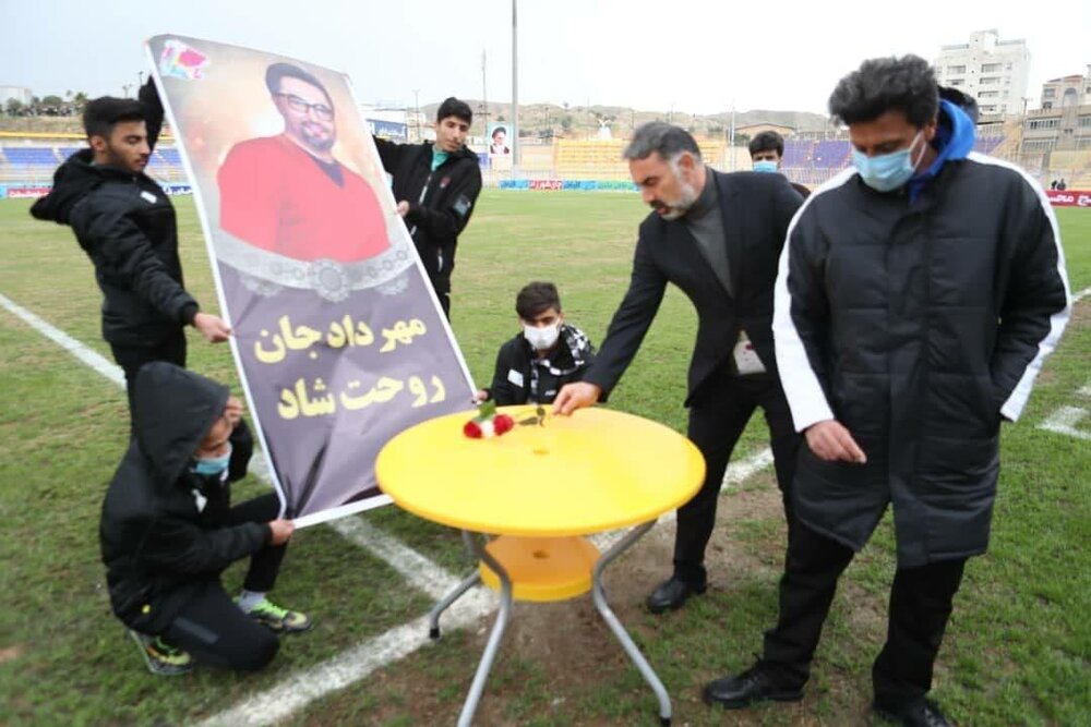 ادای احترام استقلالی به مرحوم میناوند پیش از جدال با مسجدسیلمان+ عکس