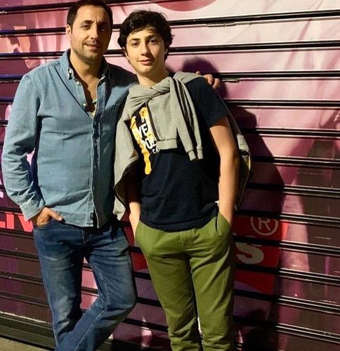 شباهت باورنکردنی پسر بازیگر معروف به پدرش +عکس