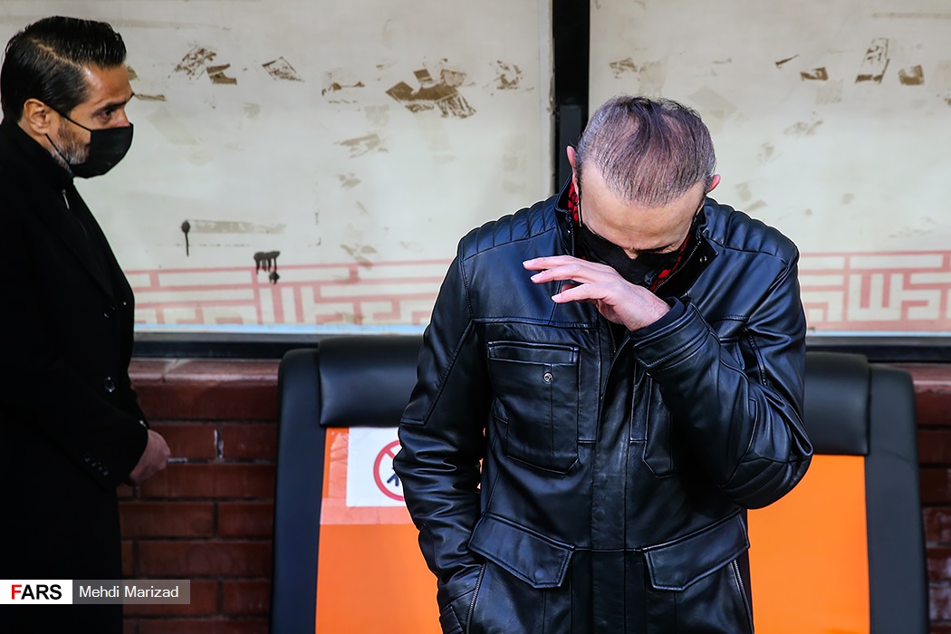 گریه گل‌محمدی هنگام پخش صدای مهرداد میناوند + عکس