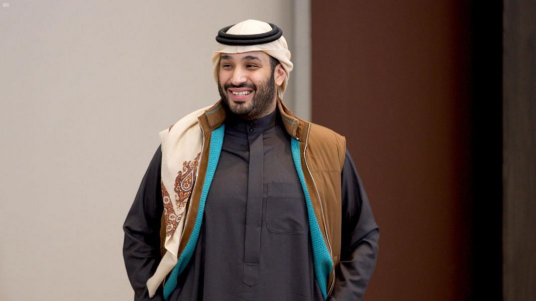 لباس لاکچری محمد بن سلمان در عربستان جنجال به پا کرد + عکس