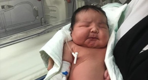 تصویری از نوزاد ۶ کیلویی! + عکس