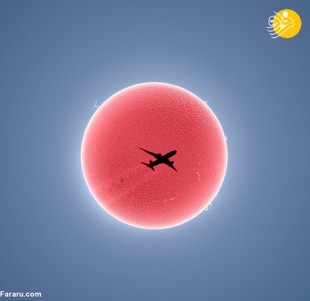 عبور هواپیما از مقابل خورشید + عکس