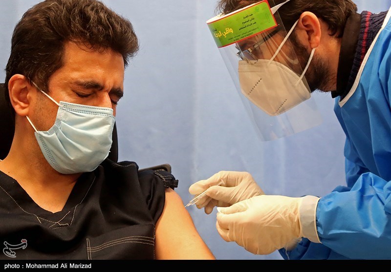 حواشی جالب ایرانی ها هنگام تزریق واکسن کرونا! + عکس