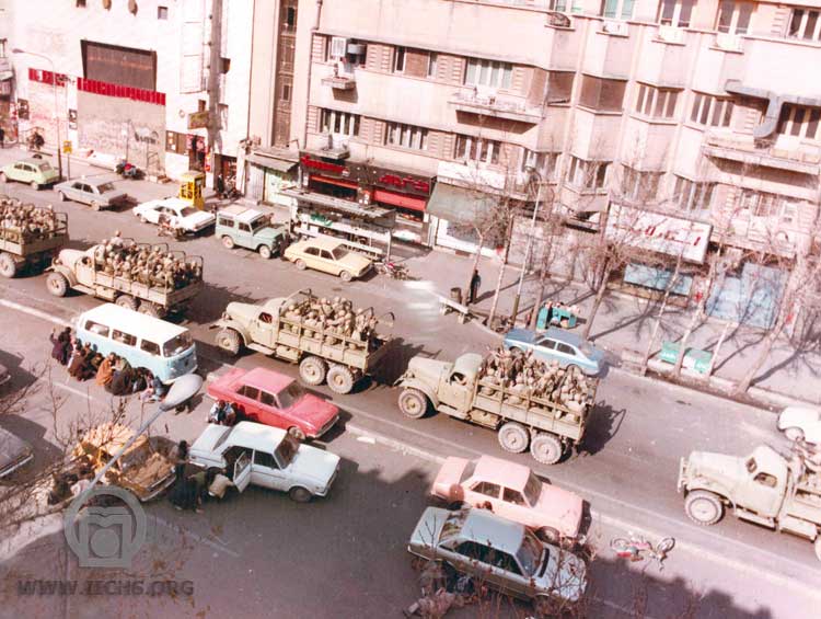 کامیونهای ارتش در خیابان های تهران + عکس