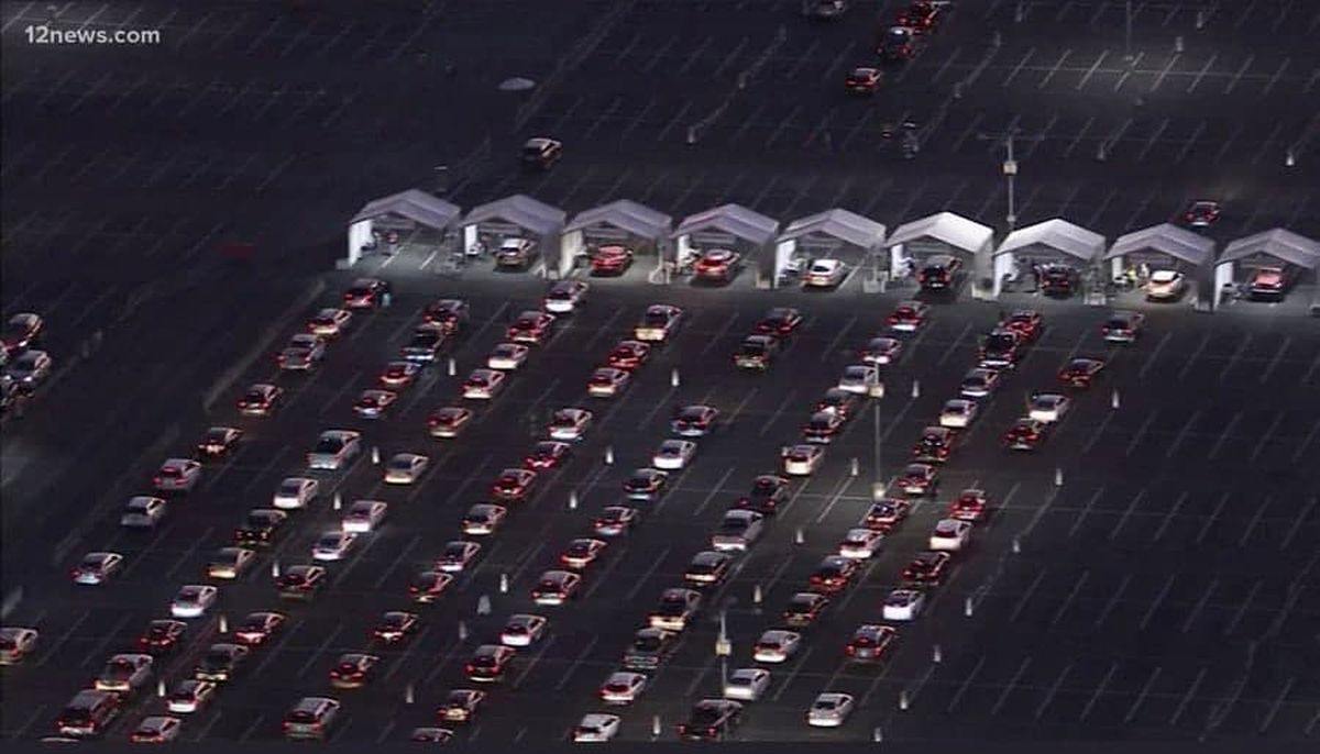 واکسیناسیون ماشینی در ایالت آریزونا +عکس