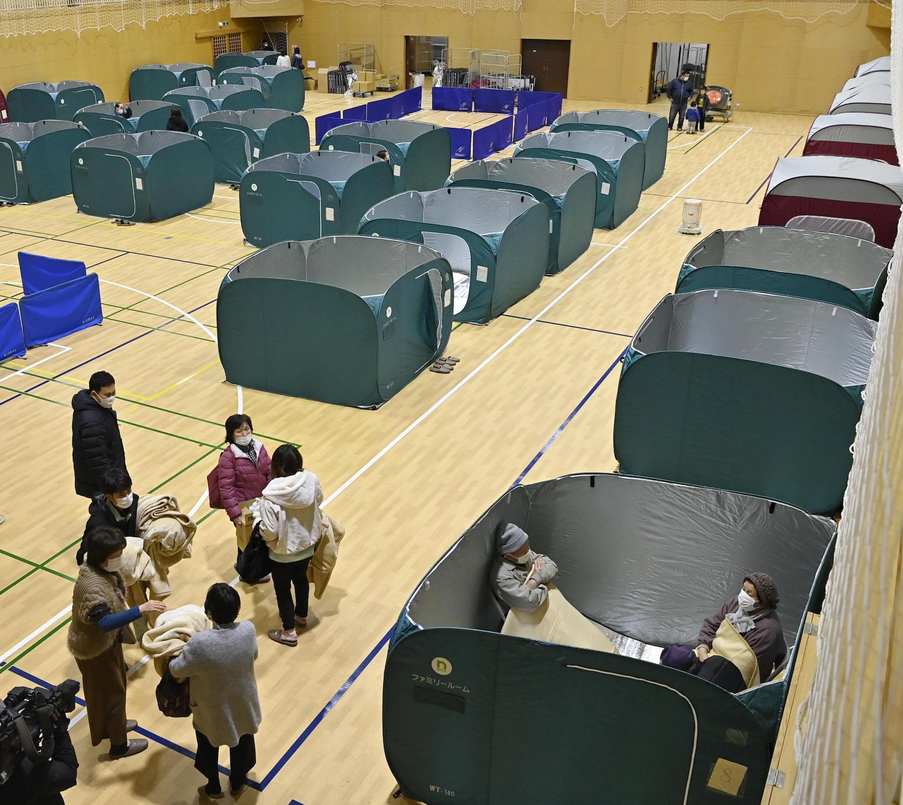 محل اسکان زلزله زدگان ژاپن + عکس