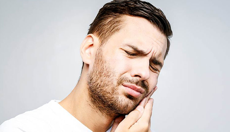  مشکلات رایج دندان عقل و راه حل هرکدام