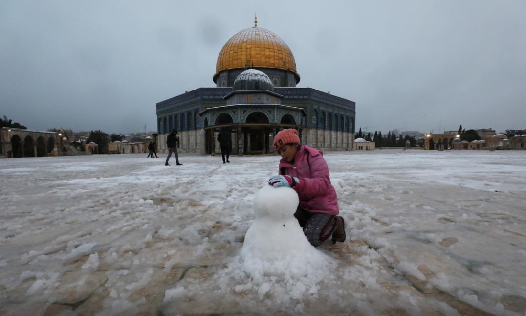 بارش برف در بیت‌المقدس + عکس