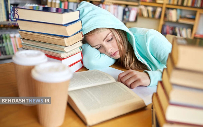 چگونه در هنگام مطالعه با خواب آلودگی مقابله کنیم؟ 