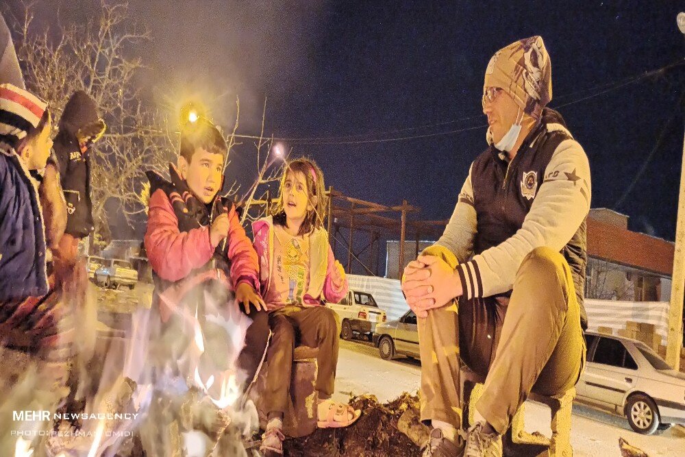 کودکان در سردی ناجوانمردانه شب های سی سخت + عکس