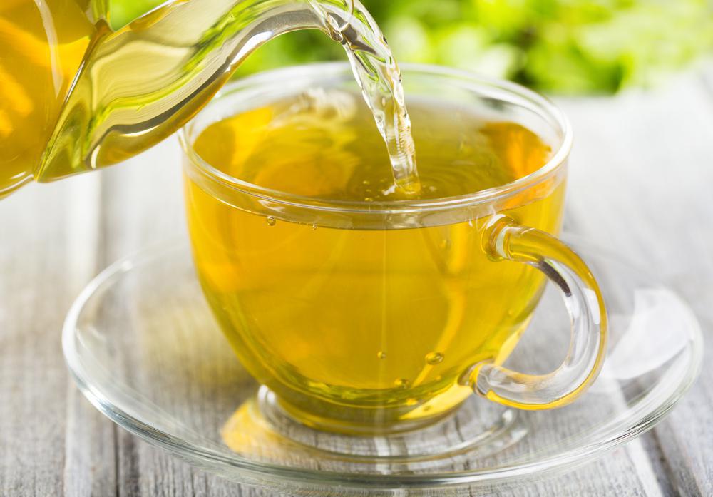 درمان‌‌ خانگی ترش کردن با کشمش و چای رازیانه