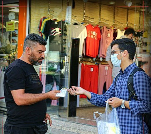 زالی: در خیابان و بازار ۲ ماسک روی هم بزنید