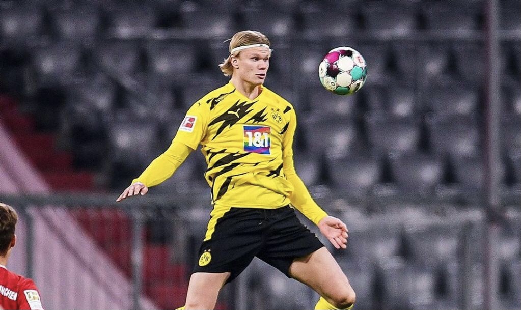 پرش عجیب هالند در حاشیه دیدار بایرن مونیخ -دورتموند! + عکس