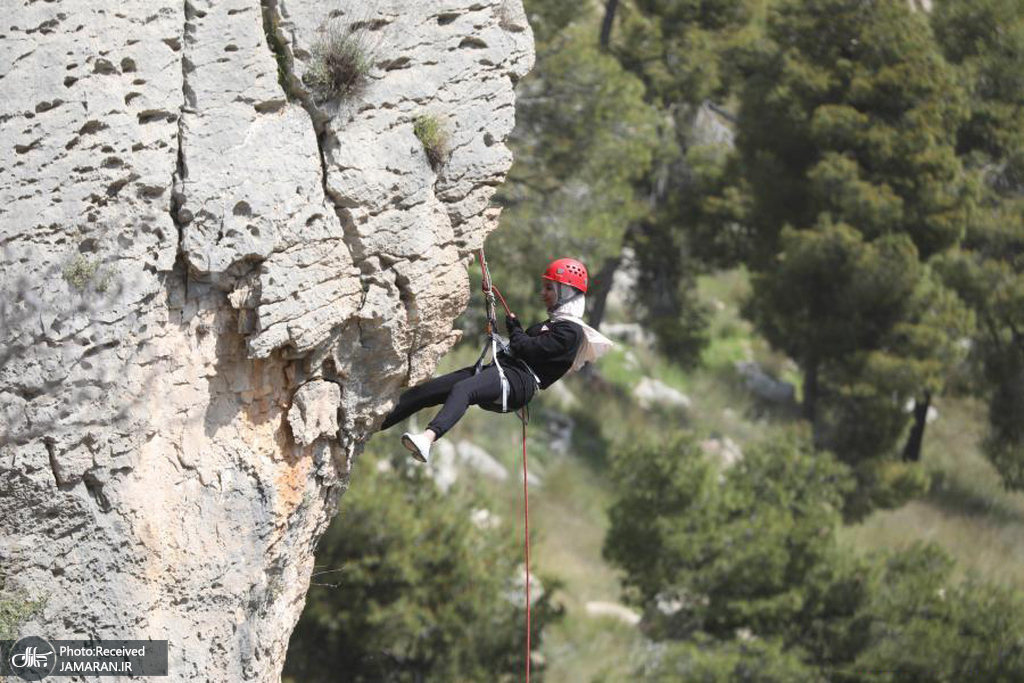 صخره نوردی یک زن فلسطینی در کرانه باختری + عکس