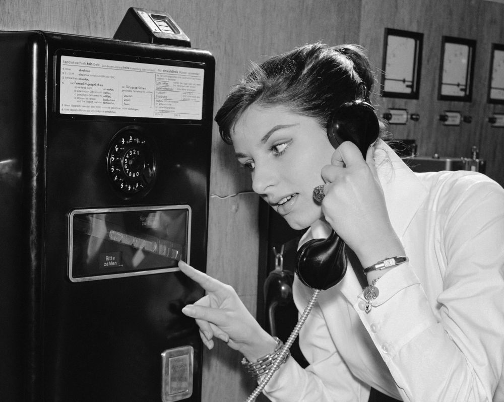 جذابیت و سختی های استفاده از تلفن در قدیم! +‌ عکس