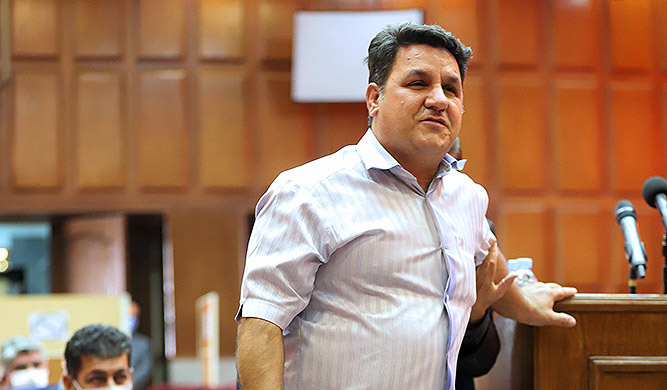 وضعیت عضو سابق گروهک تروریستى منافقین در دادگاه + عکس