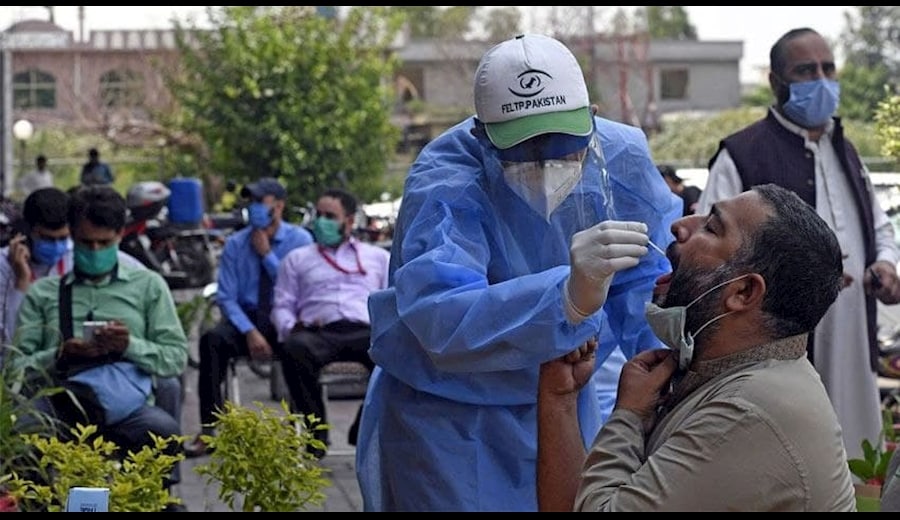 رکورد زنی موج سوم کرونا در پاکستان