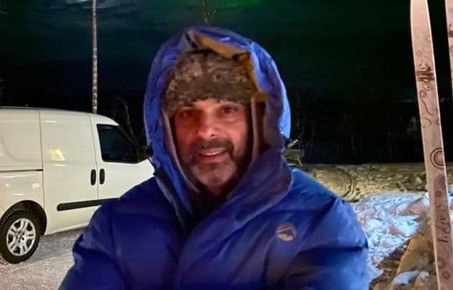 پیمان معادی در سرمای منفی ۲۸ درجه قطب شمال! + عکس