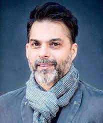 پیمان معادی در سرمای منفی ۲۸ درجه قطب شمال+عکس