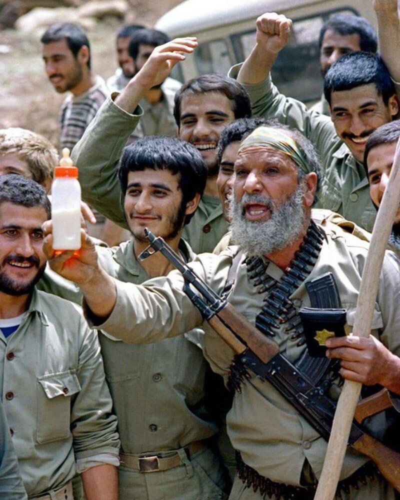  رجزخوانی خبرساز و تاریخی یک رزمنده برای صدام حسین+ عکس