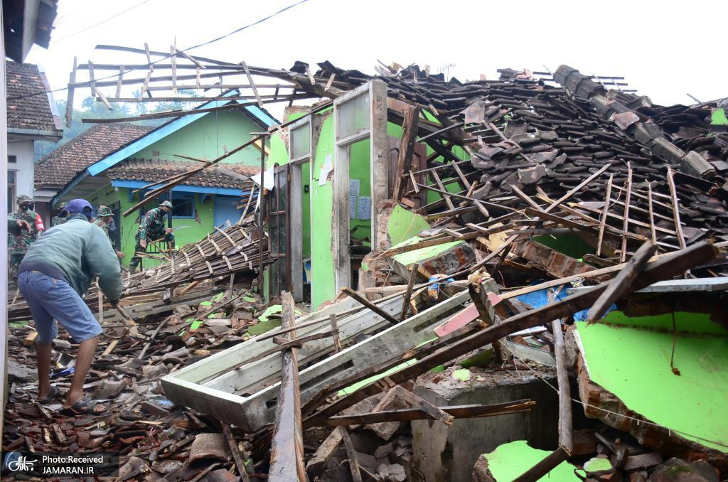ریزش ساختمانی بر اثر زلزله در اندونزی + عکس