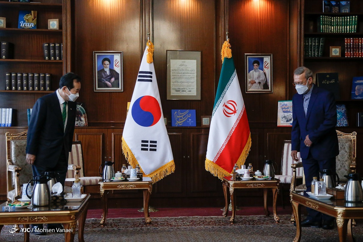 دیدار نخست وزیر کره جنوبی با علی لاریجانی + عکس