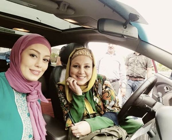 سحر قریشی و ‌بهنوش‌ بختیاری در ماشین شخصیشون + عکس