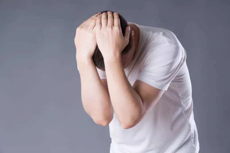 سردردم از میگرن است یا سکته؟