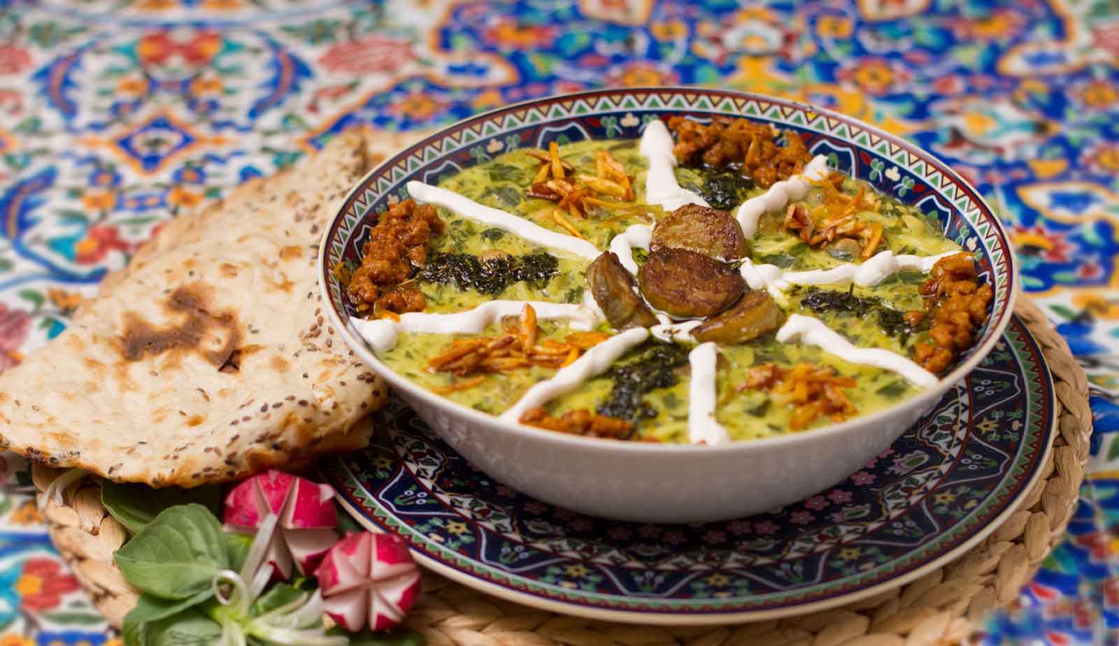 یک دستور غذایی عمومی در ماه مبارک رمضان