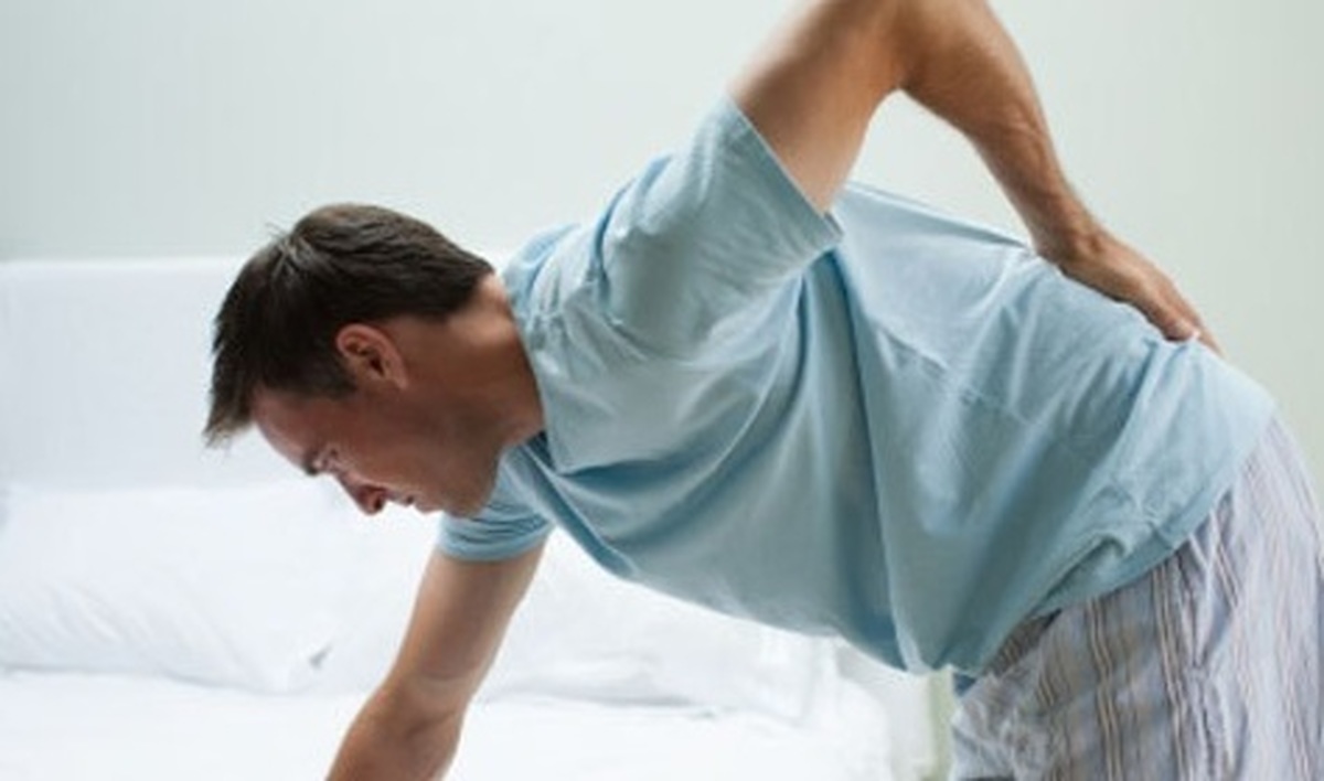 بهترین درمان‌های خانگی برای کمر درد