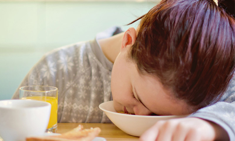 اگر همیشه خسته اید کمبود این ویتامین ها را در بدن دارید