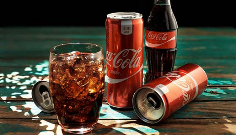 اگر هر روز نوشابه بنوشیم  چه اتفاقی برای بدن مان می افتد؟